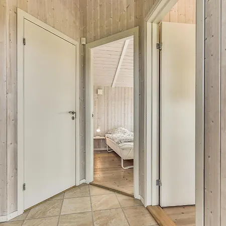 Dom wakacyjny Beautiful Home In Rudkobing With Sauna