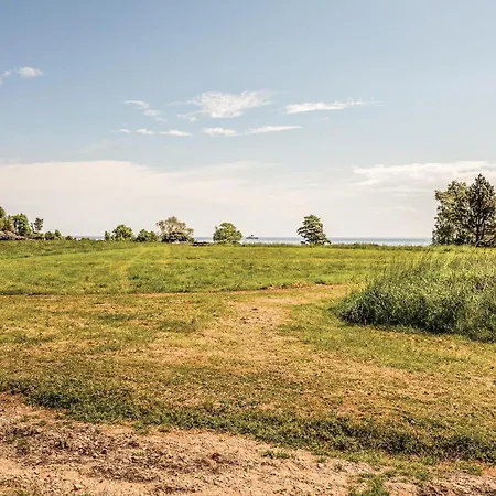 Holiday home 4 Bedroom Amazing In Rudkobing Spodsbjerg